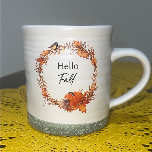NWOT Seasonal Greetings Ceramic Mug - Cream and Green - Picture 1 of 4